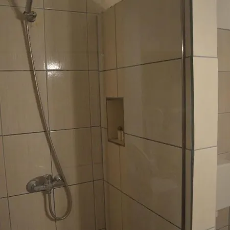 Dobra Holiday Lägenhetshotell Vir