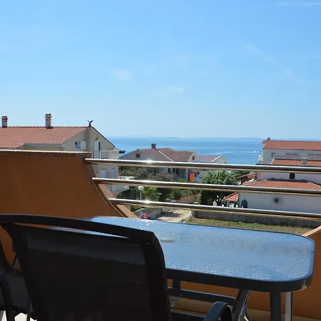 Dobra Holiday Vir