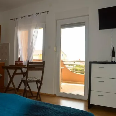 Lägenhetshotell Dobra Holiday *