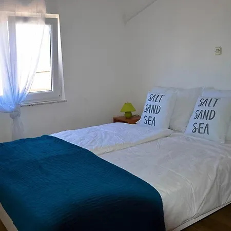 Lägenhetshotell Dobra Holiday Vir