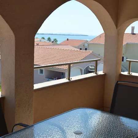 Dobra Holiday Lägenhetshotell